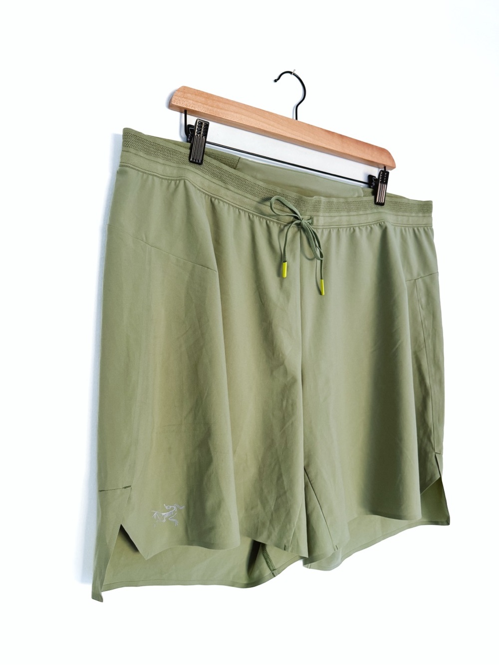 NWOT Arc'teryx Norvan 7" Shorts Chloris - Men's - Size XL